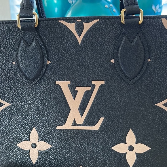 ⚜️Louis Vuitton On The Go PM⚜️ - Picture 14 of 16
